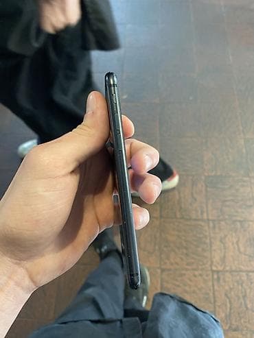 iphone se ucuz: IPhone SE, Qara, Barmaq izi — 5