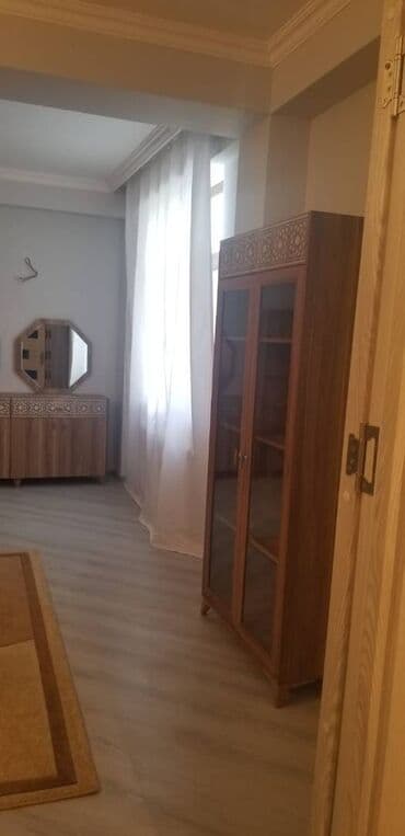 7 ci mikrorayon yeni tikili: Sumqayıtda bulvarda 8-mərtəbəli binanın, 7-ci mərtəbəsində, 100-kv — 3