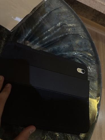 iphone 15 pro ekran: İşlənmiş Apple iPad 10 (2022), 10,9", 64 GB — 6