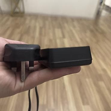 video karta: Sony kamera batareyası üçün orijinal şarj cihazı - Model: Sony AC — 4