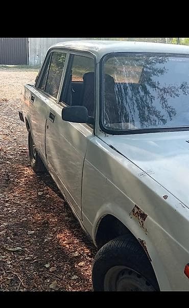 07 2008: VAZ (LADA) 2107: 0.3 l | 1993 il 180 km Sedan — 3