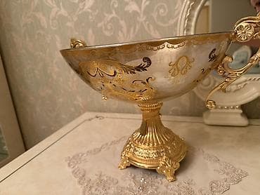 şirniyyat vitrin: Qızılı naxışlı dekorativ vaza və meyvə qabı dəsti - Tərkib: 1 ədəd — 5