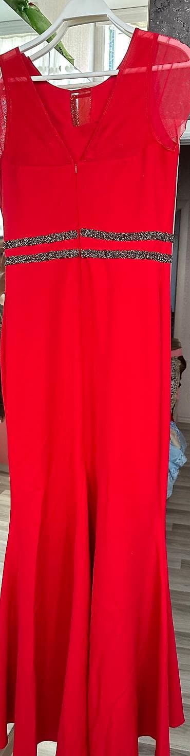 vecerni don: Satilir 70 manat 42 razmer 1 defe geyinilib
Baha alinib — 3