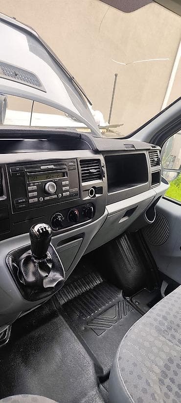 avto mubadiləsi: Ford Transit: 2.2 l | 2008 il 248724 km Van body type — 4