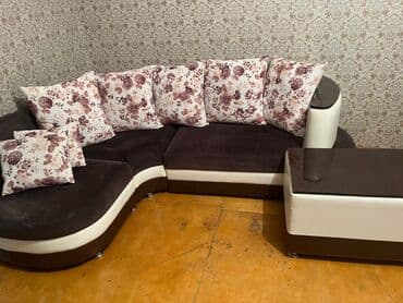 кока кола буквы под крышкой: Künc divan, İşlənmiş — 1