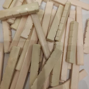 Klasik gitara üçün xərək Ünvan:Nizami 42 (Daxili işlər nazirliyin — 1