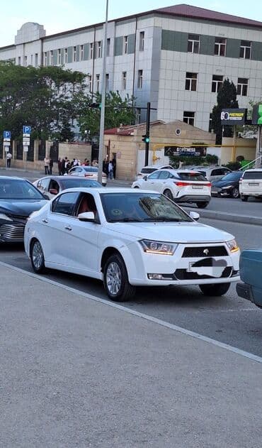 naxcivan avtomobil elanlari: Iran Khodro : 1.7 l | 2024 il 96000 km Sedan — 2