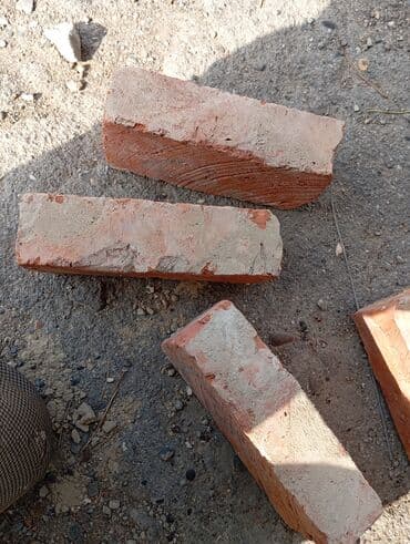 купить кирпич в баку: Məhsul: Qırmızı kərpiclər (klassik gil/odadavamlı tip) Təsvir: - — 5