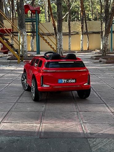Uşaq dünyası: Uşaq elektrik maşını – YT-3588 model (qırmızı rəng) - Korpus: SUV — 2