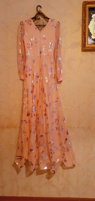 Toy paltarları və aksesuarları: Ziyafət geyimi. Bir dəfə geyinilib. təzədi. ünvan Suraxanı rayonu — 3