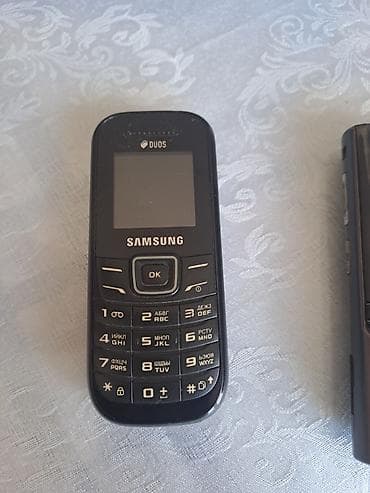 Samsung rəng - Qara, Düyməli