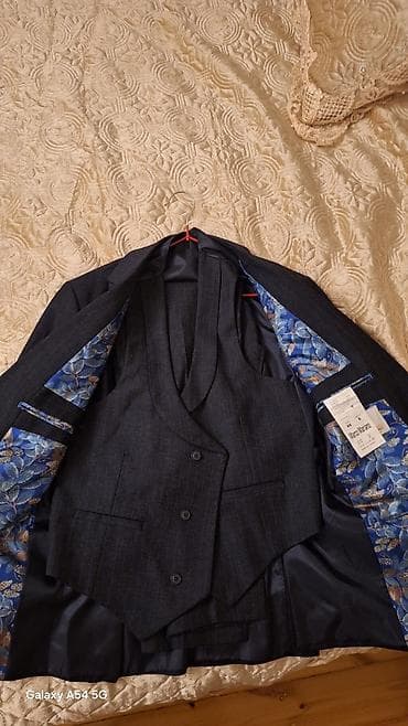 bine ticaret merkezi kurtkalar: Kişi kostyum dəsti – 3 hissəli - Model: klassik qoltuqaltı düyməli — 2