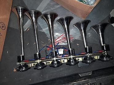 Dəsti Bir yerdə 700 təzədi MSK 8 səsli hava siqnalı (horn) dəsti -