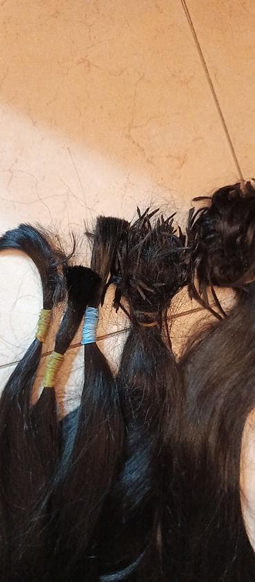 Qaynaq saçlar, Təbii