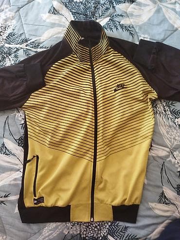 north: Jaketdi nike az qeyinilib her seyi eladir — 1