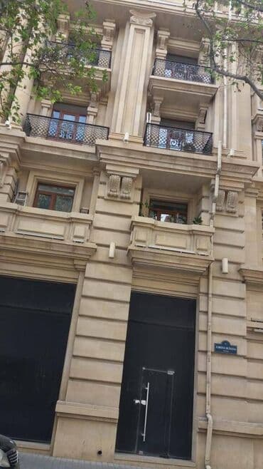 ist petrol tbilisi prospekti: Səbail rayonunda (Sahil metrosu) inşa edilmiş 5 mərtəbəli köhnə — 1