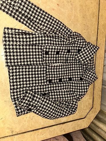 Qadın paltosu – qara-ağ “houndstooth” (quşdişi) naxışlı - Model