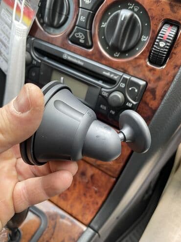 шины 13: Nokia telefonu ücün.Maşin aksesuarı.Tazadir.2 adadir. biri 13 azn — 15