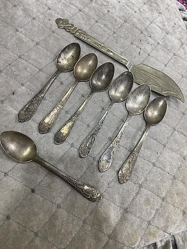 Məhsul: Antik üslubda metal qaşıq dəsti Tərkib: - 7 ədəd çay qaşığı –