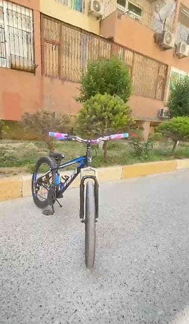 velosiped kameri: Dağ velosipedi – 26” təkərli, ön amortizatorlu - Çərçivə: yüngül — 1