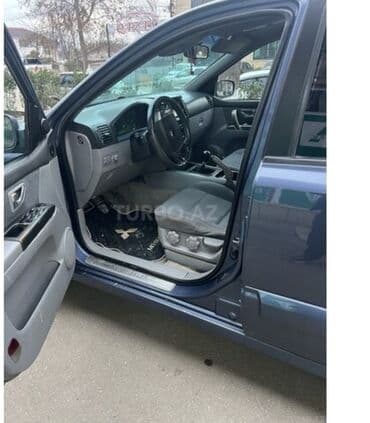 qadınlar ucun maşınlar: Kia Sorento: 2.4 l | 2005 il Ofrouder/SUV — 9