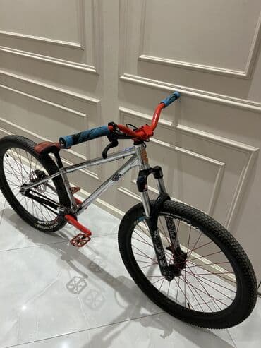 İşlənmiş Şəhər velosipedi 26", sürətlərin sayı: 1, Ünvandan götürmə