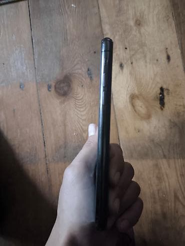 poco yeni: IPhone X, 64 GB, Qara, Zəmanət, Simsiz şarj, Face ID — 9