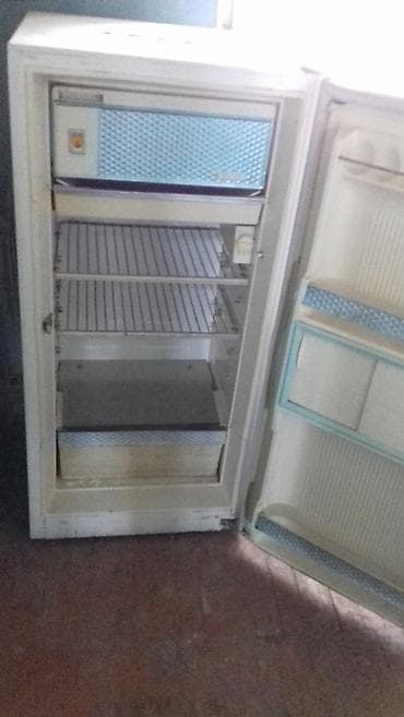 islenmis soyducular: Mətbəx üçün kiçik ölçülü soyuducu. Xüsusiyyətlər: - Yuxarıda ayrıca — 1