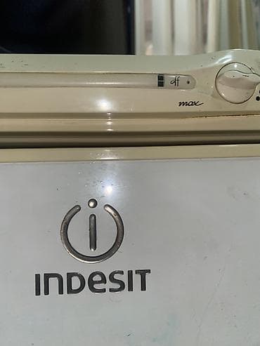 ssd satilir: İşlənmiş 2 qapılı Indesit Soyuducu Satılır, rəng - Ağ — 2