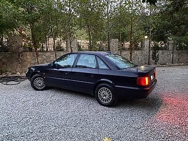 gaz 31 10: Audi A6: 2.5 l | 1995 il Sedan — 4