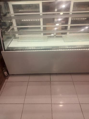 600azn Vitrin soyuducu
Təcili satılır
Ünvan Buzovna/sara04 — 1