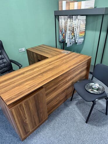 белый офисный стол: Ofis mebelləri dəsti (ümumilikdə 1 kompyuter oturacaq,2 sadə qonaq — 5