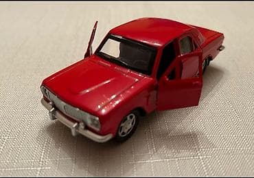 oyun maşını: Qara rəngdə metal oyuncaq SUV model avtomobil - Realistik dizayn — 8