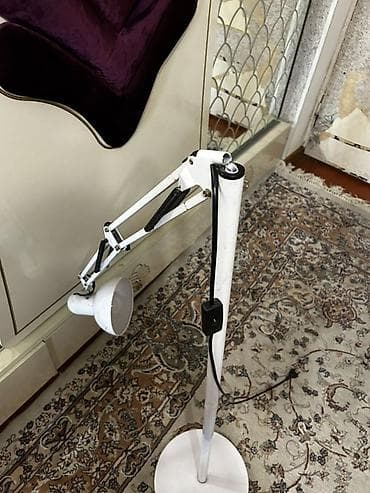 Освещение: Tənzimlənən qol mexanizimli döşəmə lampası - Rəng: ağ - Tip — 2