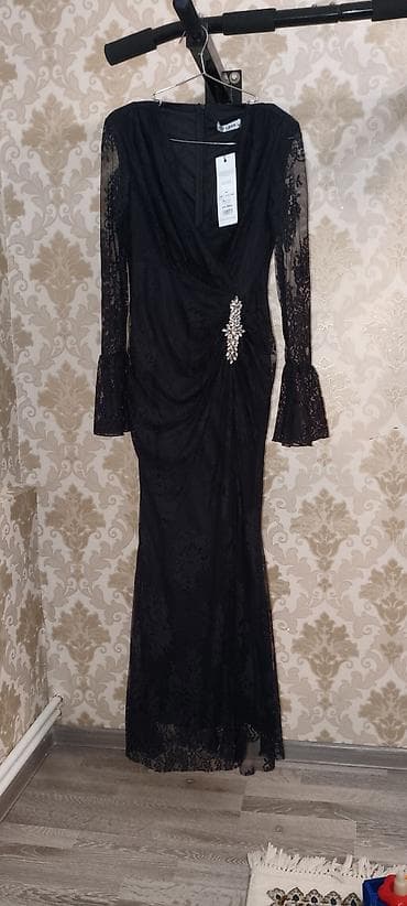 qadin donu: Qadınlar üçün uzun qara dəbdəbəli don. 60 azn alinib 1 defede — 1