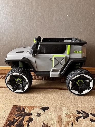 Uşaq elektrik maşını – 4x4 off-road dizayn - Korpus: boz-qara rəng lalafo.az -da Uşaq elektrik maşını – 4x4 off-road dizayn - Korpus: boz-qara rəng