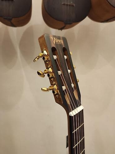 gitara simləri: Valencia VA434 Klassik gitara Simlərin sayı: 6 Üst:Sitka Spruce — 4