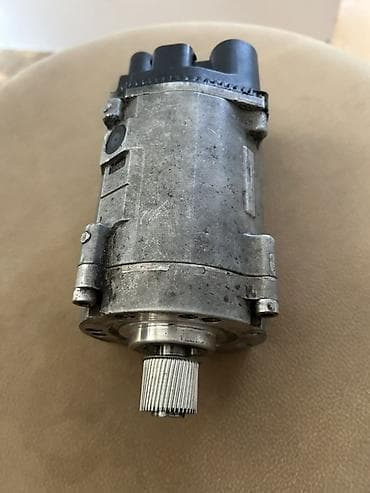 Bmw F30 ZF Lenksysteme elektrik sükan gücləndiricisi (EPS) mühərriki lalafo.az -da Bmw F30 ZF Lenksysteme elektrik sükan gücləndiricisi (EPS) mühərriki