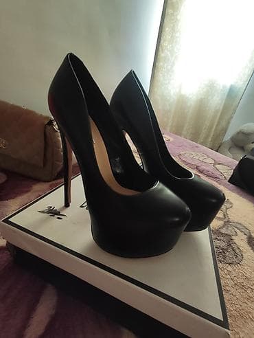 ayaqqabı: Qadın ayaqqabıları – 3 fərqli model dəsti 1) Krem rəngli mules - Açıq — 4