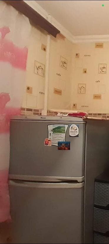 coca cola soyuducu: İki qapılı soyuducu - Rəng: gümüşü/boz - Üst kamera – dondurucu, alt — 1