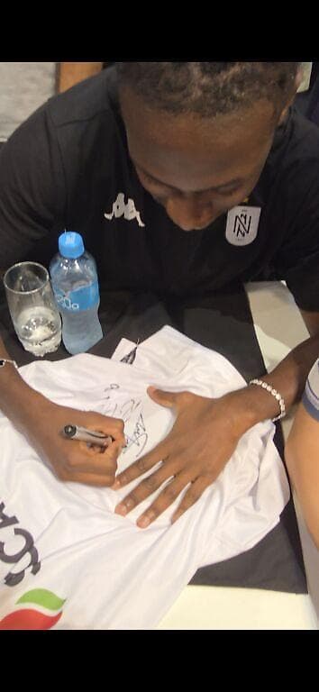 İmzalı Forma Satılır ! Neftçinin futbolçuları Emin Mahmudov və