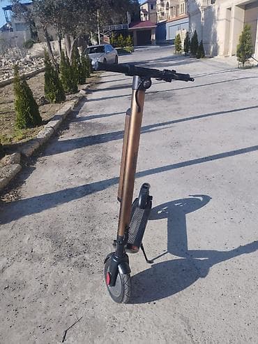 İşlənmiş Elektrik samokat 10", 351 - 500 Vt, 16 - 25 km/s, Ünvandan götürmə — 5