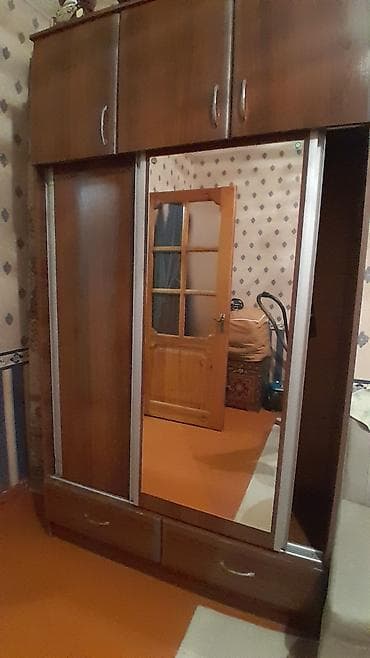 3 qapılı, Güzgülü, Qəhvəyi, Digər material, Kupe, Düz dolab — 1