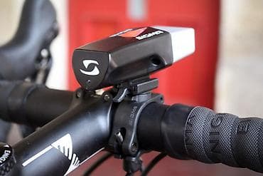 velo kaska: Sigma Buster 600 HL – USB ilə şarj olunan LED ön velosiped fənəri — 1