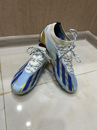 idman aletleri: Butslar Adidas, Ölçü: 41, Yeni — 2