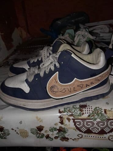 adidas qaçış üçün qadın krossovkaları: Məhsul: 2 cüt idman ayaqqabısı dəsti 1) Göy-ağ rəngli krossovkalar - — 2