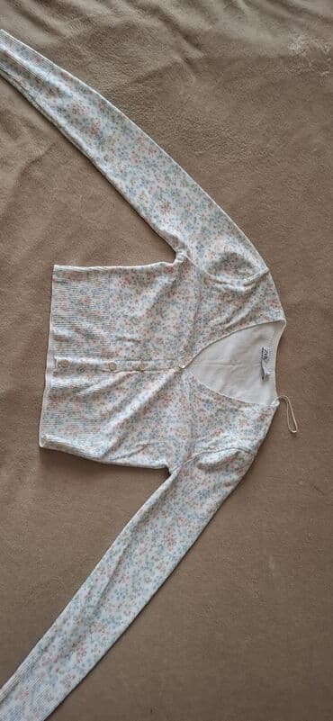 ZARA qadın kardiqanı - Model: incə trikotaj kardiqan - Ölçü: S lalafo.az -da ZARA qadın kardiqanı - Model: incə trikotaj kardiqan - Ölçü: S