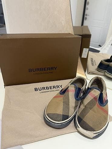 Rəng - Bej Krossovkalar, Burberry, Ölçü: 27, Uniseks