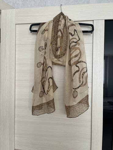 Шарф Gianni Versace. Оригинал. Шёлк. Размер 175см*70см. В идеальном