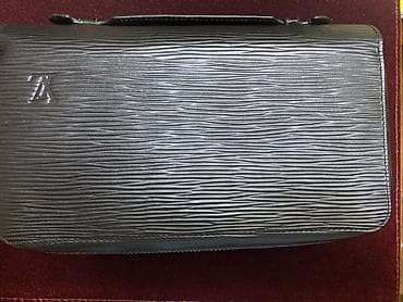 luis vuitton: Satılır Louis Vuitton Epi model əl çantası (clutch). ✔️ Alınıb, lakin — 1